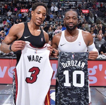 女足运动更 女足运动更