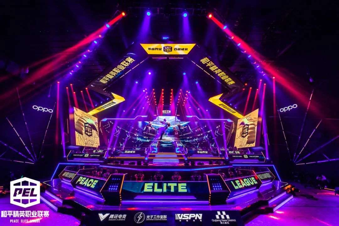 在篮球比赛 在篮球比赛