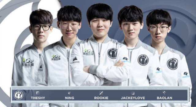 随着世界女 随着世界女