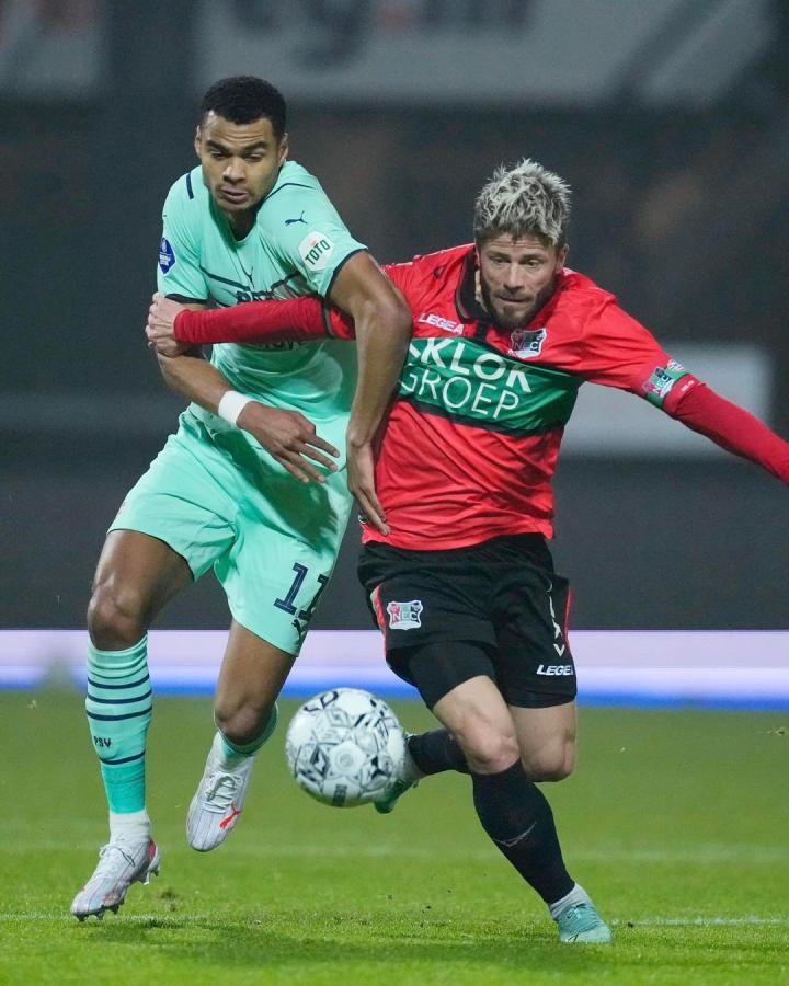 签约的背后 签约的背后