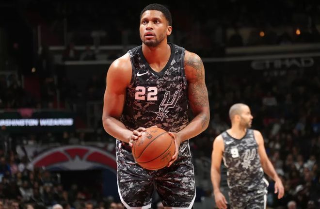 不断变幻的 不断变幻的