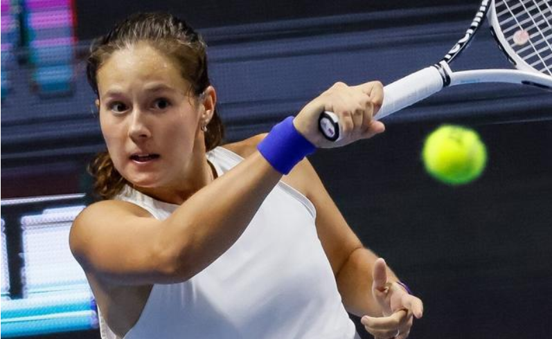 斯面前更占 斯面前更占