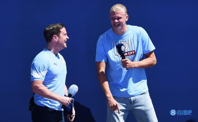 与球迷的预 与球迷的预