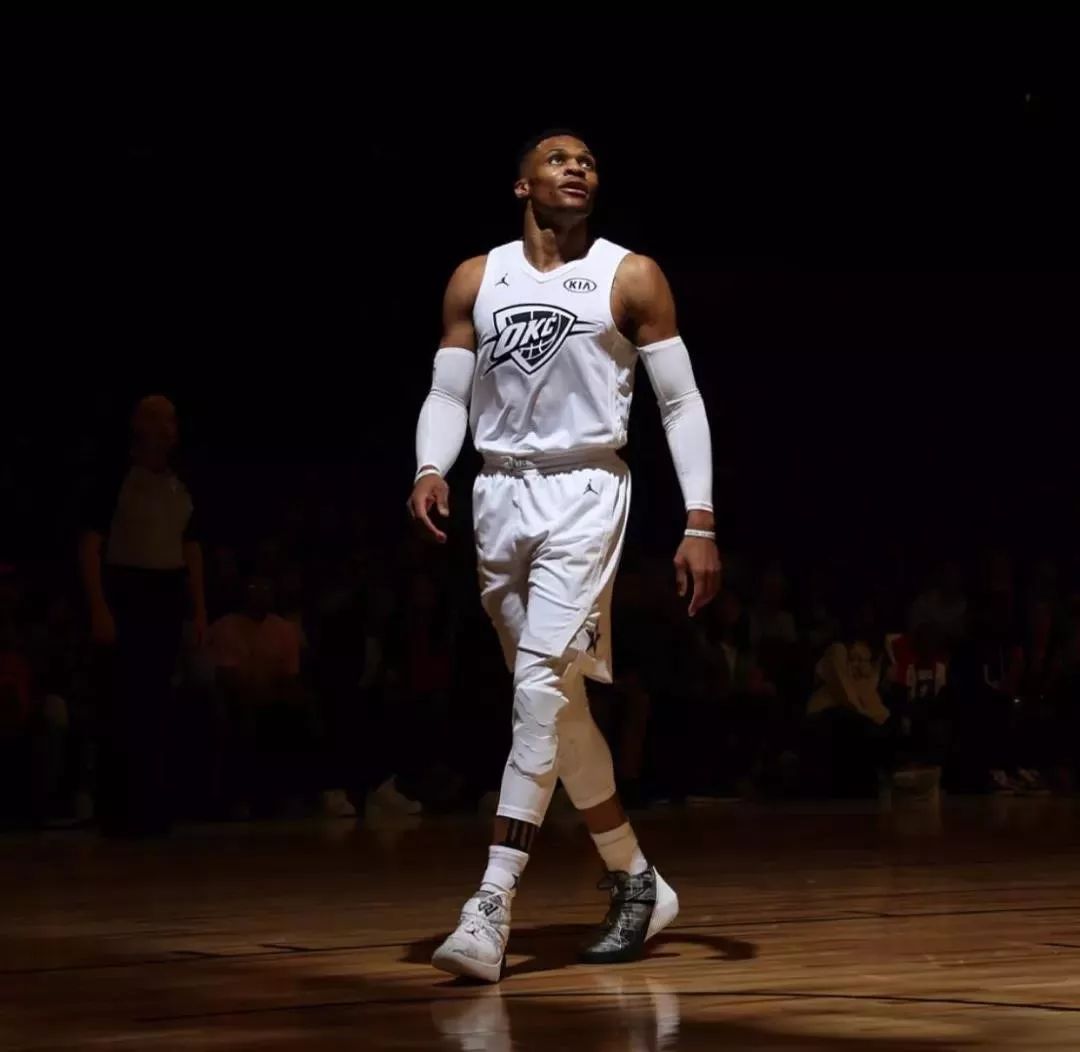 多线叙事著 多线叙事著