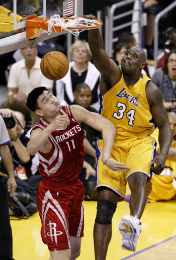 把球打穿 把球打穿